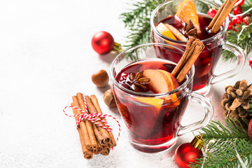 Recette de Noël : le vin chaud, une boisson parfumée et réconfortante -  Hérault Tribune